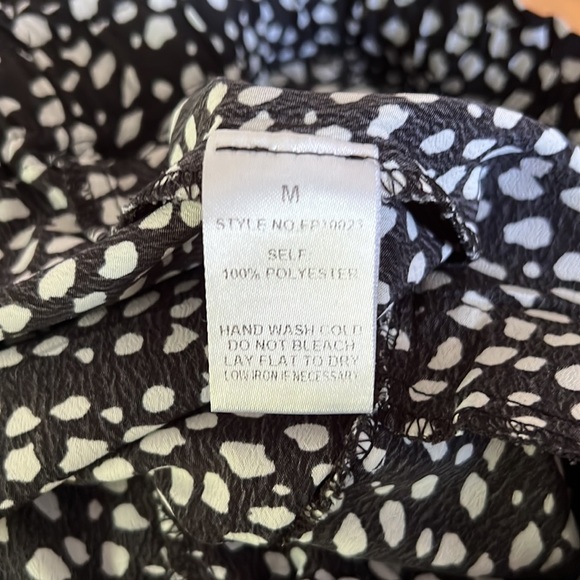 Black and white spotted pants size medium - Picture 5 of 5